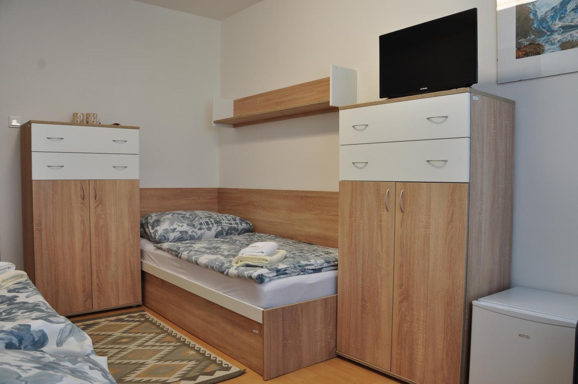 Skolsky Internat Medicka 2 Otel Kösice Dış mekan fotoğraf